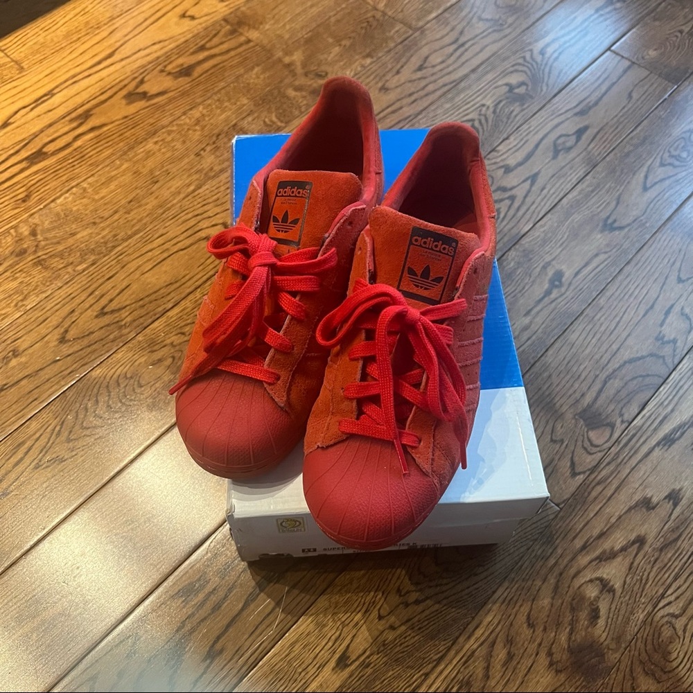 Red Superstar Adidas
